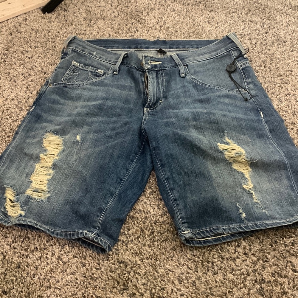 True Religion shorts size 26